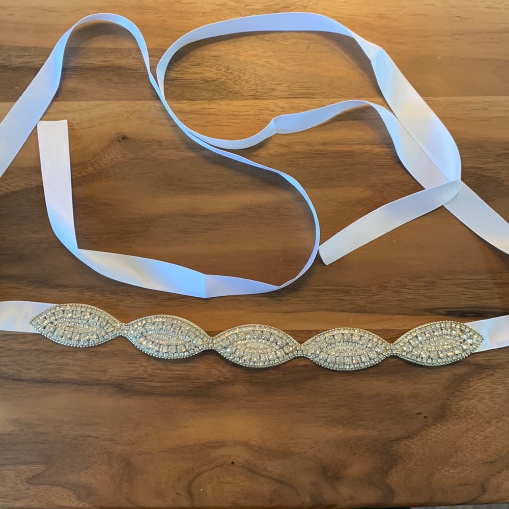 Bridal silver rhinestone ribbon belt